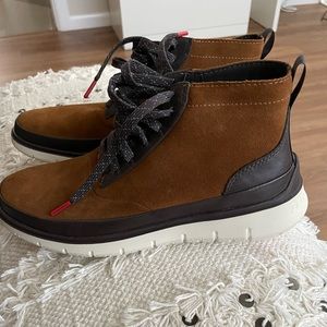 Cole Hann chukka shoes zerogrand